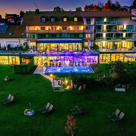 Landrefugium Obermueller 4,5 Sterne Hotel Untergriesbach Bagian luar foto