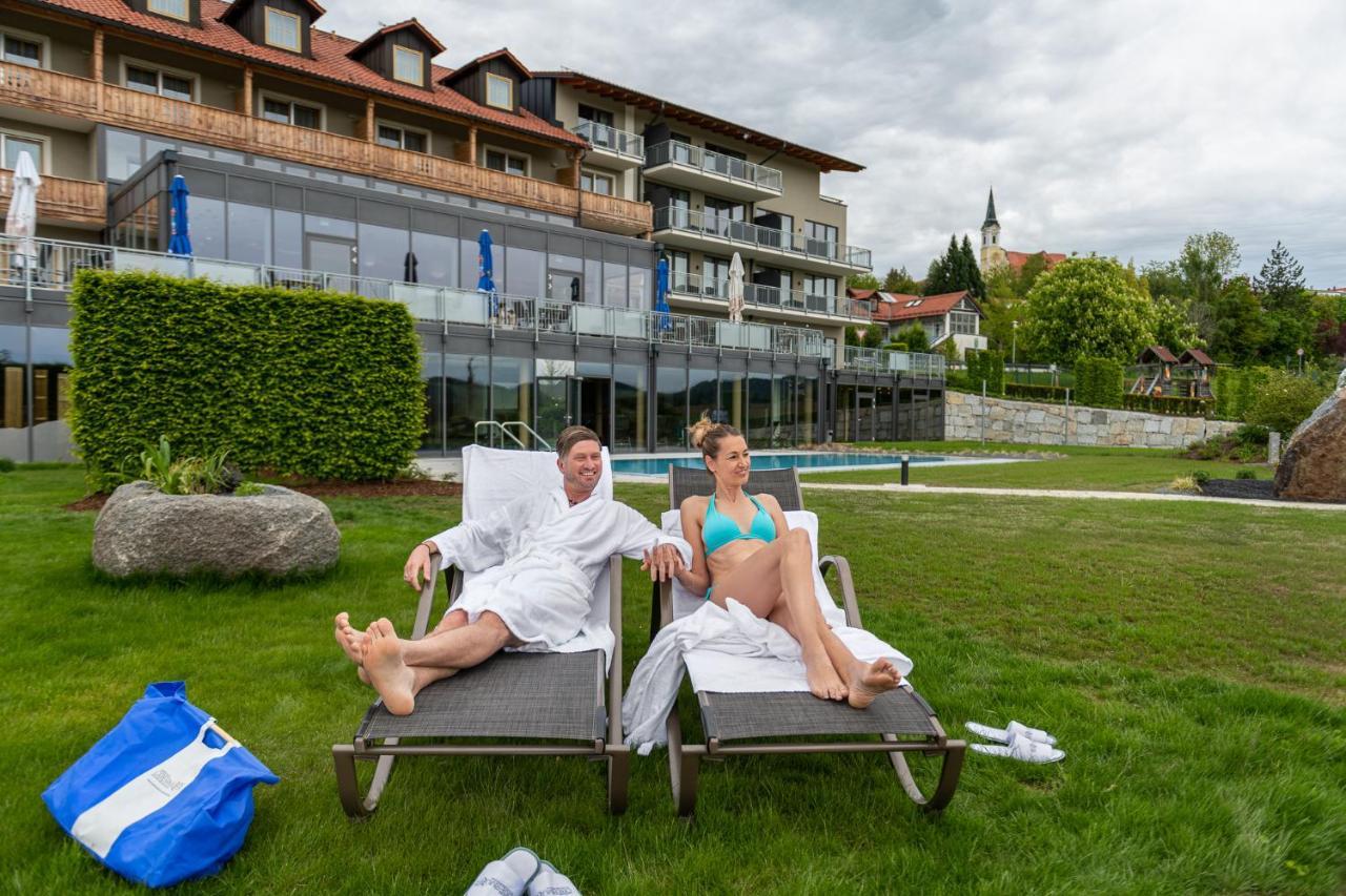 Landrefugium Obermueller 4,5 Sterne Hotel Untergriesbach Bagian luar foto