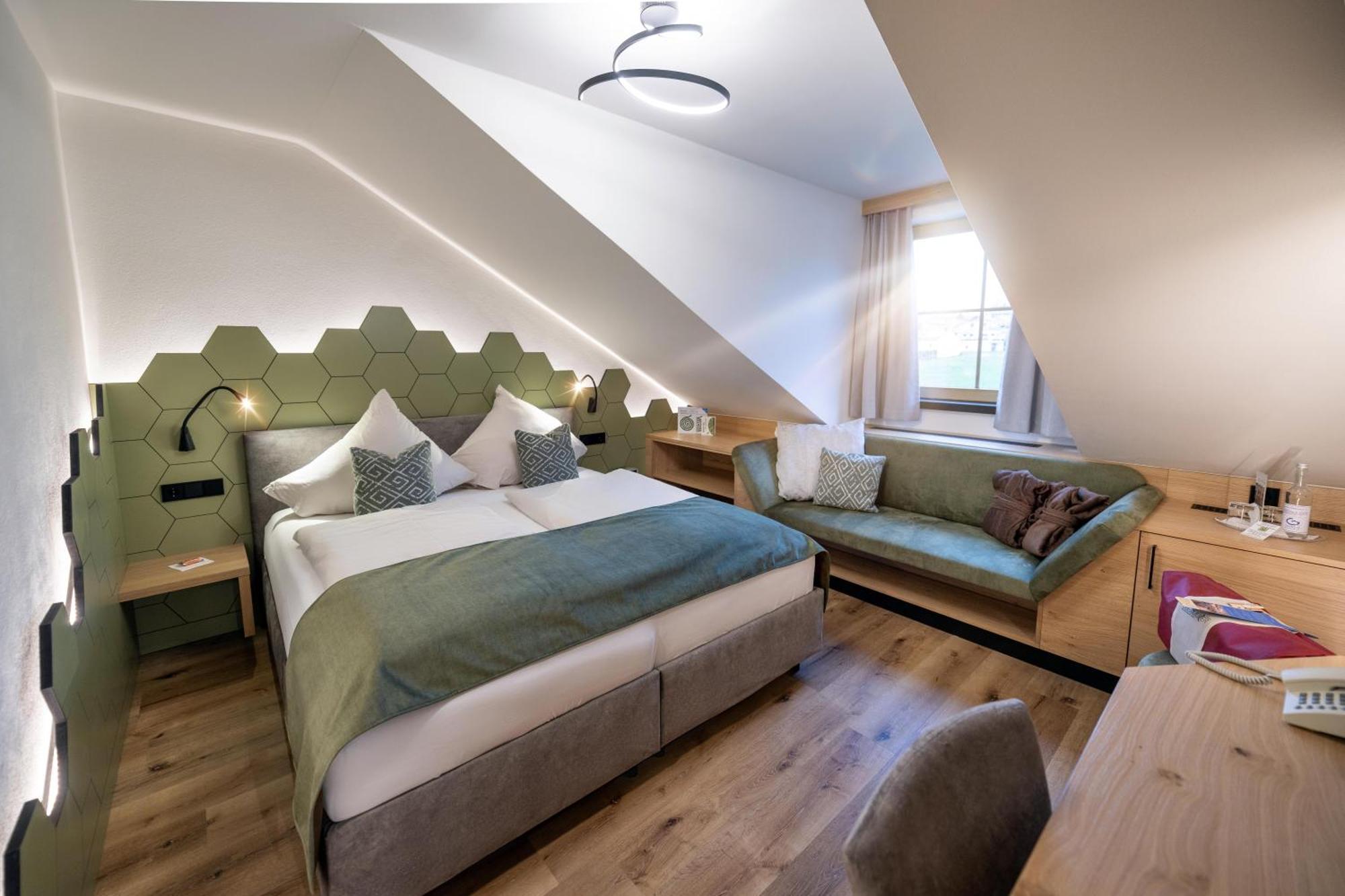 Landrefugium Obermueller 4,5 Sterne Hotel Untergriesbach Ruang foto