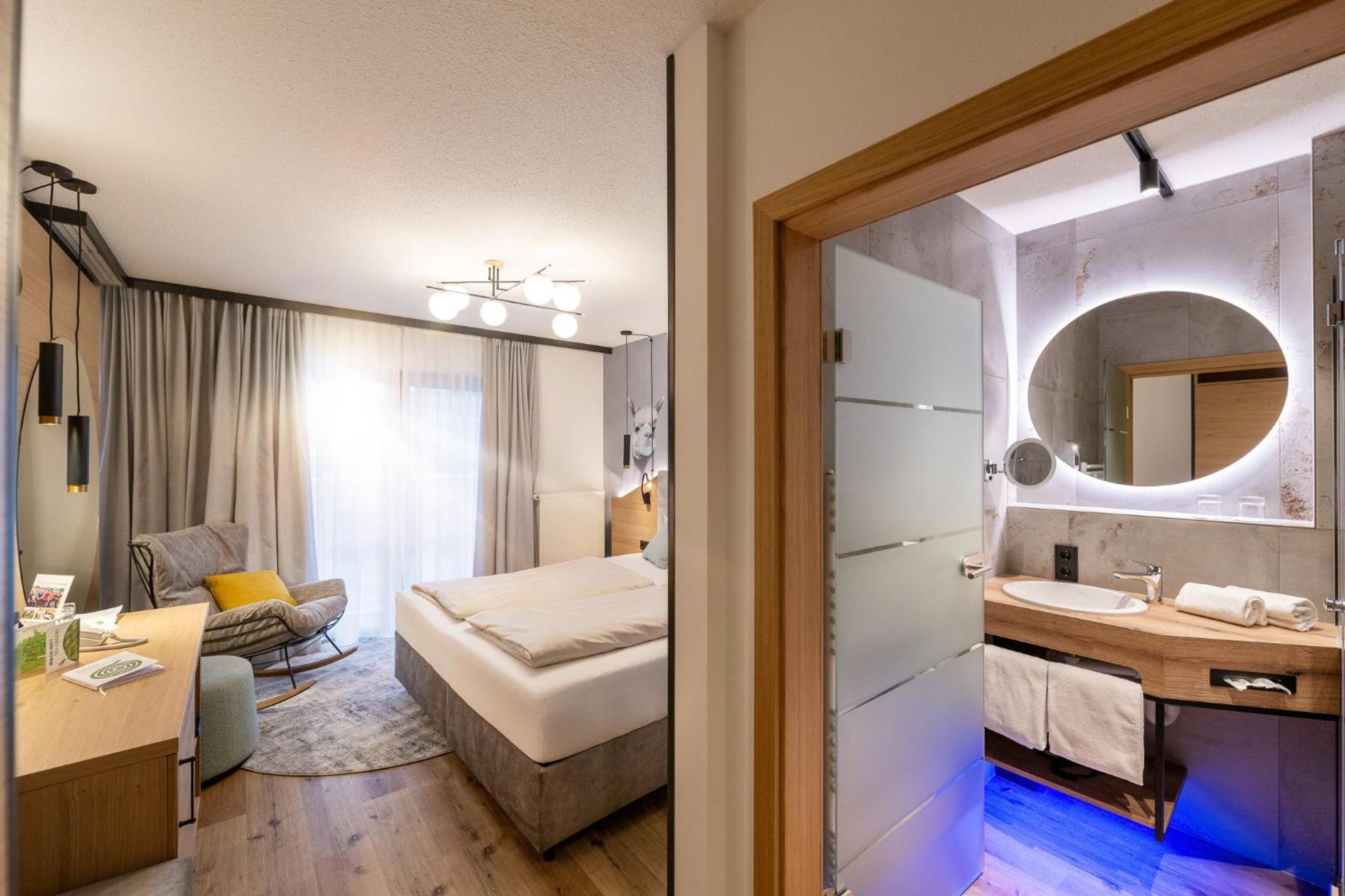 Landrefugium Obermueller 4,5 Sterne Hotel Untergriesbach Bagian luar foto