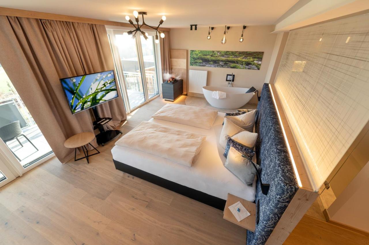 Landrefugium Obermueller 4,5 Sterne Hotel Untergriesbach Bagian luar foto